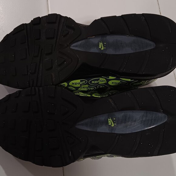 Nike Air Max 95 Youth Size 6 - Picture 4 of 6